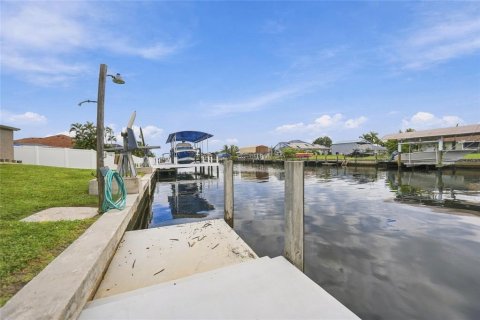 Villa ou maison à vendre à Port Charlotte, Floride: 3 chambres, 201.23 m2 № 2406591 - photo 14