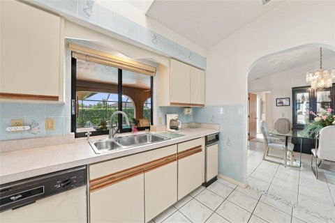 Villa ou maison à vendre à Port Charlotte, Floride: 3 chambres, 201.23 m2 № 2406591 - photo 24