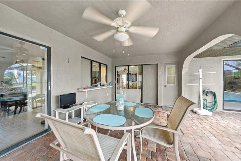 Villa ou maison à vendre à Port Charlotte, Floride: 3 chambres, 201.23 m2 № 2406591 - photo 20