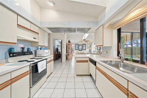Villa ou maison à vendre à Port Charlotte, Floride: 3 chambres, 201.23 m2 № 2406591 - photo 25
