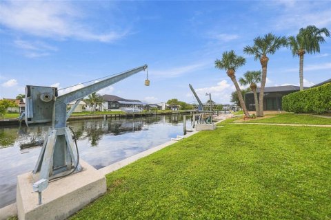 Villa ou maison à vendre à Port Charlotte, Floride: 3 chambres, 201.23 m2 № 2406591 - photo 12