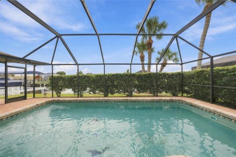 Villa ou maison à vendre à Port Charlotte, Floride: 3 chambres, 201.23 m2 № 2406591 - photo 2