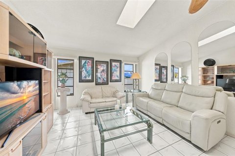 Villa ou maison à vendre à Port Charlotte, Floride: 3 chambres, 201.23 m2 № 2406591 - photo 27