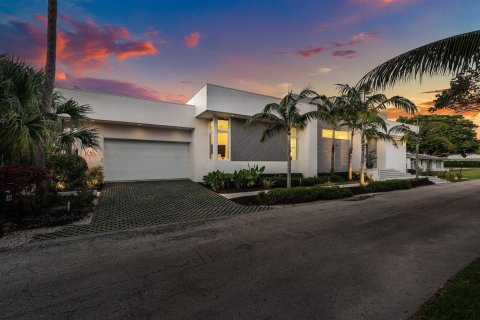 Villa ou maison à vendre à Lantana, Floride: 4 chambres, 242.29 m2 № 2087703 - photo 3