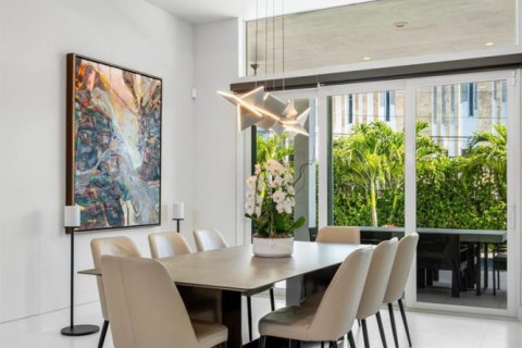 Villa ou maison à vendre à Lantana, Floride: 4 chambres, 242.29 m2 № 2087703 - photo 9