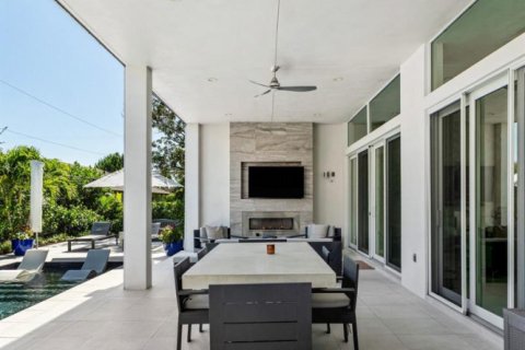 Villa ou maison à vendre à Lantana, Floride: 4 chambres, 242.29 m2 № 2087703 - photo 16