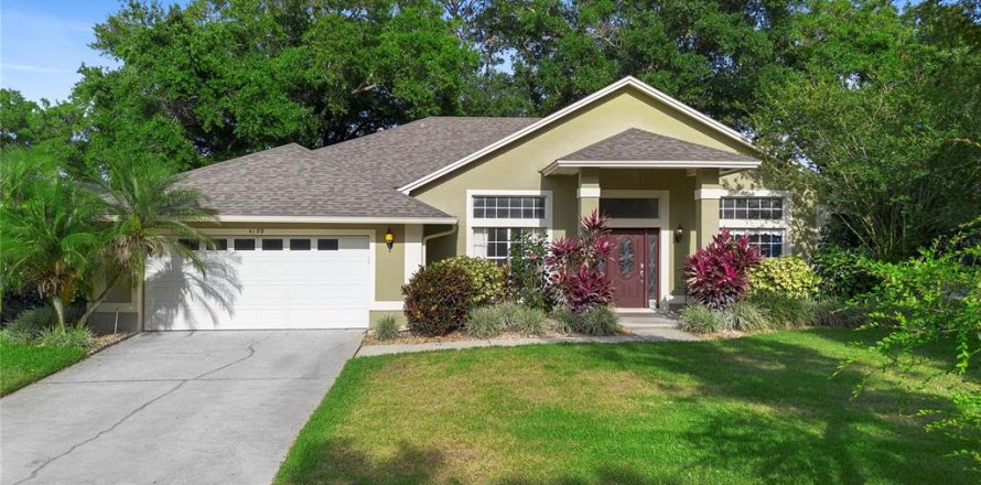 House in Orlando, Florida 4 bedrooms, 217.76 sq.m. № 1732211
