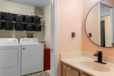 House in Orlando, Florida 4 bedrooms, 217.76 sq.m. № 1732211 - photo 29