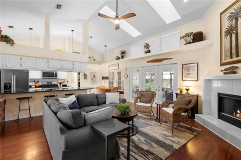 House in Orlando, Florida 4 bedrooms, 217.76 sq.m. № 1732211 - photo 9