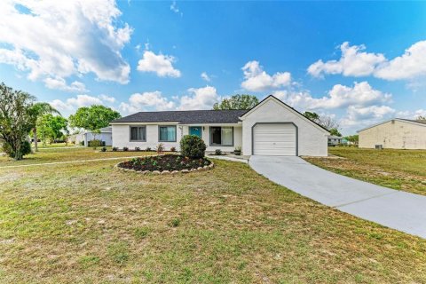 House in North Port, Florida 3 bedrooms, 124.86 sq.m. № 1591370 - photo 3