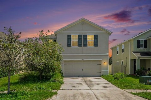 Villa ou maison à Wesley Chapel, Floride 4 chambres, 209.96 m2 № 2374038