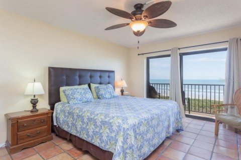 Condo in Cocoa Beach, Florida, 3 bedrooms  № 1579231 - photo 8