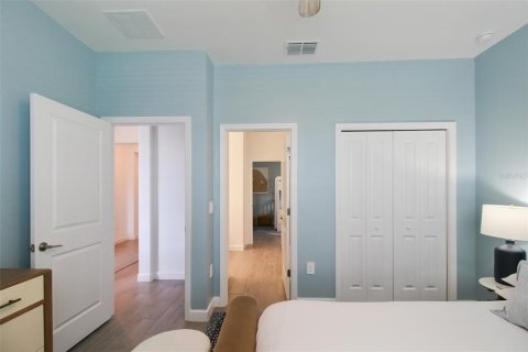 Villa ou maison à louer à Bradenton, Floride: 4 chambres, 253.07 m2 № 1335664 - photo 10