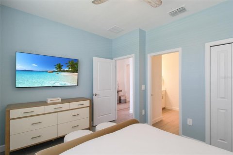 Villa ou maison à louer à Bradenton, Floride: 4 chambres, 253.07 m2 № 1335664 - photo 9