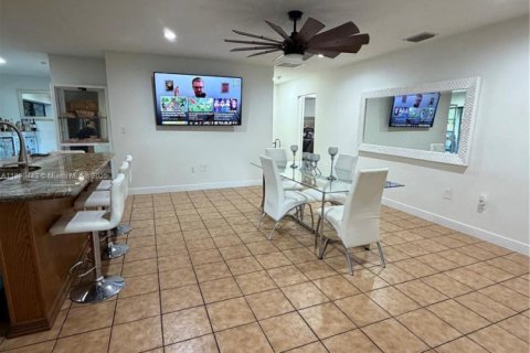 Villa ou maison à vendre à Homestead, Floride: 4 chambres, 206.52 m2 № 2261600 - photo 7