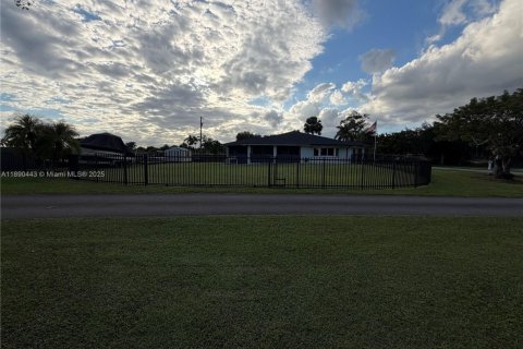 Villa ou maison à vendre à Homestead, Floride: 4 chambres, 206.52 m2 № 2261600 - photo 5