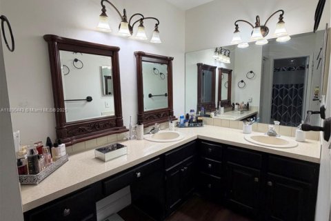 Villa ou maison à vendre à Homestead, Floride: 4 chambres, 206.52 m2 № 2261600 - photo 10