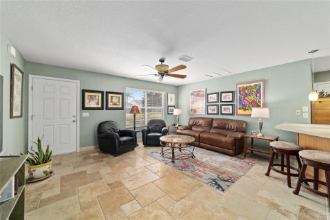House in The Villages, Florida 2 bedrooms, 106.09 sq.m. № 1755396 - photo 9