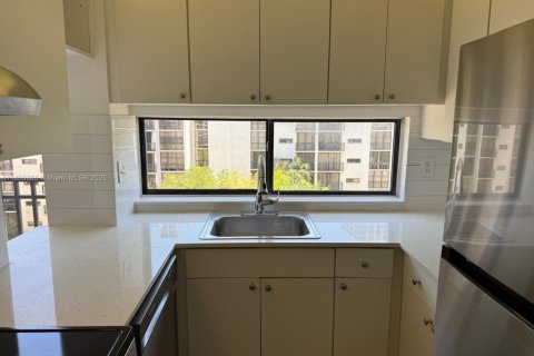 Condominio en venta en Sunny Isles Beach, Florida, 1 dormitorio, 59.46 m2 № 1689147 - foto 6