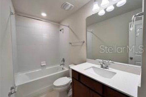 Touwnhouse à louer à Orlando, Floride: 3 chambres, 153.47 m2 № 2098414 - photo 4