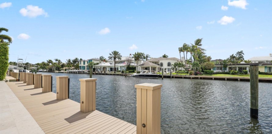 Casa en Delray Beach, Florida 4 dormitorios, 287.25 m2 № 2176787