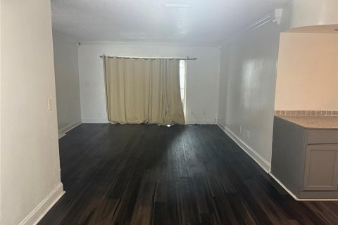 Copropriété à vendre à Tampa, Floride: 4 chambres, 126.63 m2 № 1904382 - photo 3