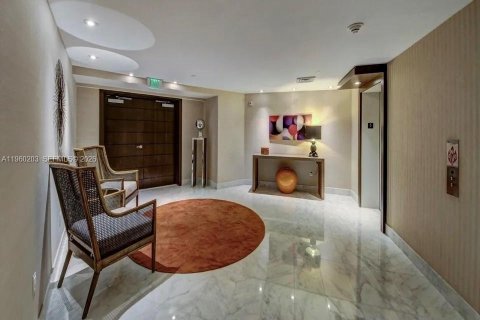 Снять в аренду кондоминиум в Майами, Флорида 1 спальня, 87.14м2, № 2019881 - фото 14