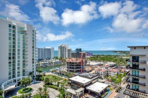Condo in Sarasota, Florida, 2 bedrooms  № 1856262 - photo 2