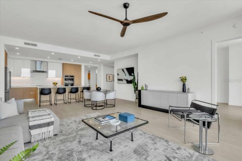 Condo in Sarasota, Florida, 2 bedrooms  № 1856262 - photo 5