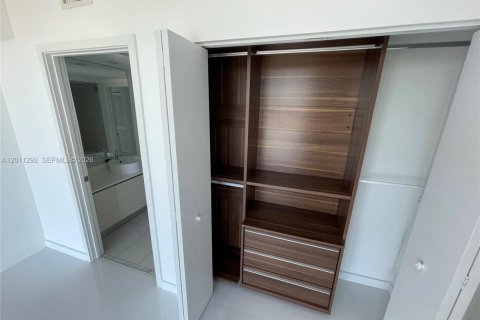 Copropriété à louer à Miami, Floride: 1 chambre, 68.75 m2 № 2075164 - photo 7