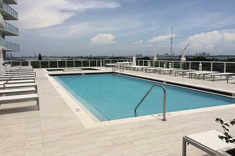 Copropriété à louer à Miami, Floride: 1 chambre, 68.75 m2 № 2075164 - photo 15