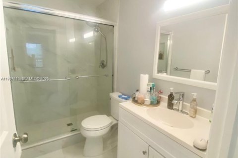 Condominio en venta en Sunrise, Florida, 2 dormitorios, 85.93 m2 № 2048946 - foto 21