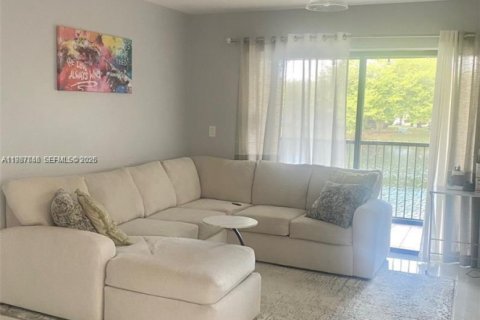 Condominio en venta en Sunrise, Florida, 2 dormitorios, 85.93 m2 № 2048946 - foto 18