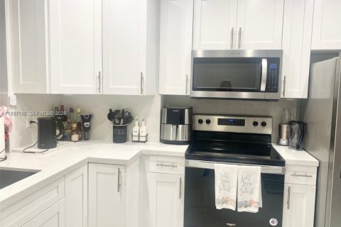 Condominio en venta en Sunrise, Florida, 2 dormitorios, 85.93 m2 № 2048946 - foto 8