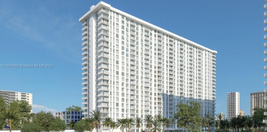 Condo in Sunny Isles Beach, Florida, 2 bedrooms  № 1973620