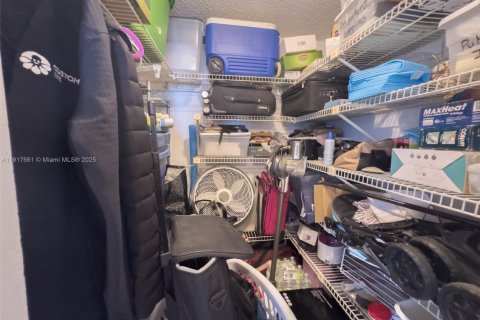 Condo in Sunny Isles Beach, Florida, 2 bedrooms № 1973620 - photo 20