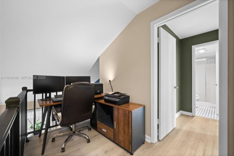 Купить таунхаус в Санрайз, Флорида 3 спальни, 140.1м2, № 1975113 - фото 15