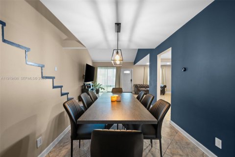 Купить таунхаус в Санрайз, Флорида 3 спальни, 140.1м2, № 1975113 - фото 7