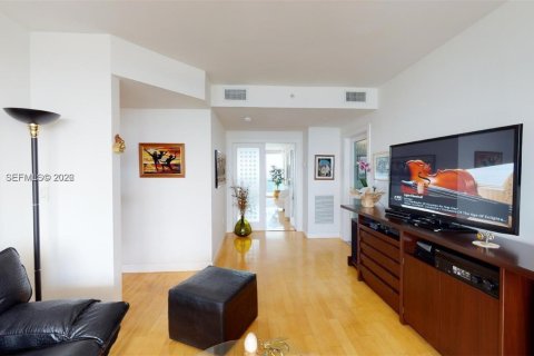 Condo in Sunny Isles Beach, Florida, 4 bedrooms  № 2029899 - photo 30