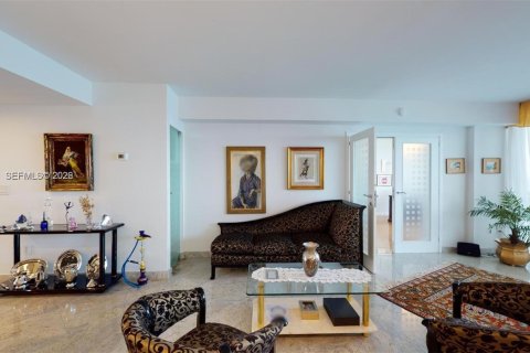 Condo in Sunny Isles Beach, Florida, 4 bedrooms  № 2029899 - photo 3