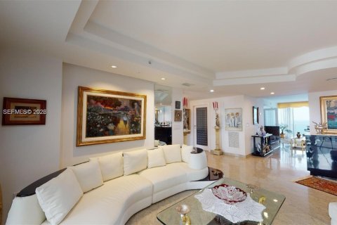 Condo in Sunny Isles Beach, Florida, 4 bedrooms  № 2029899 - photo 20