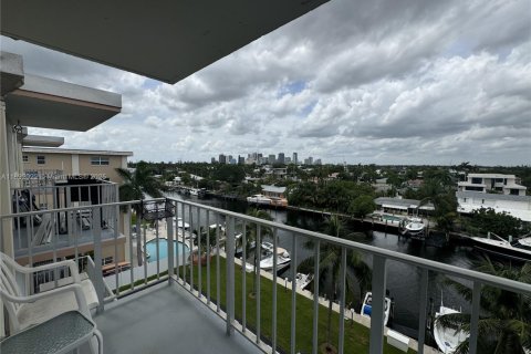 Снять в аренду кондоминиум в Форт-Лодердейл, Флорида 1 спальня, 65.4м2, № 1943968 - фото 29