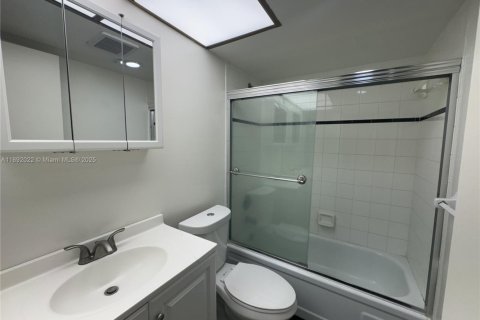 Снять в аренду кондоминиум в Форт-Лодердейл, Флорида 1 спальня, 65.4м2, № 1943968 - фото 13