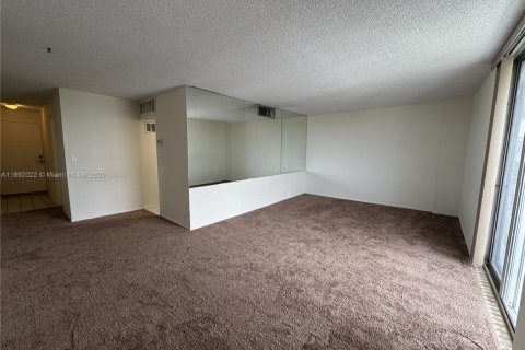 Снять в аренду кондоминиум в Форт-Лодердейл, Флорида 1 спальня, 65.4м2, № 1943968 - фото 6
