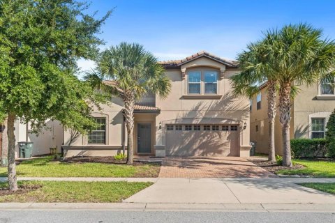 House in Kissimmee, Florida 8 bedrooms, 375.42 sq.m. № 2118474 - photo 2