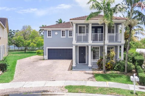 Casa en venta en Homestead, Florida, 6 dormitorios, 341.69 m2 № 1961752 - foto 1