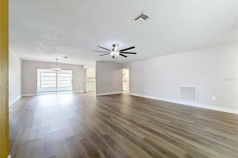 Casa en venta en Dunedin, Florida, 3 dormitorios, 146.14 m2 № 2236299 - foto 7