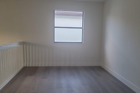 Casa en venta en Homestead, Florida, 5 dormitorios, 253.81 m2 № 1978074 - foto 9