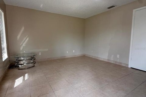 Apartamento en alquiler en Longwood, Florida, 2 dormitorios, 155.33 m2 № 2150983 - foto 3