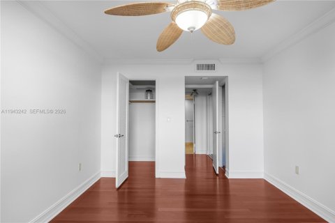 Copropriété à vendre à North Miami Beach, Floride: 2 chambres, 106.37 m2 № 1999554 - photo 8